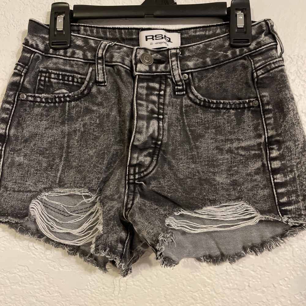 RSQ Vintage High Rise Distressed Jeans Shorts Size 23 Waist